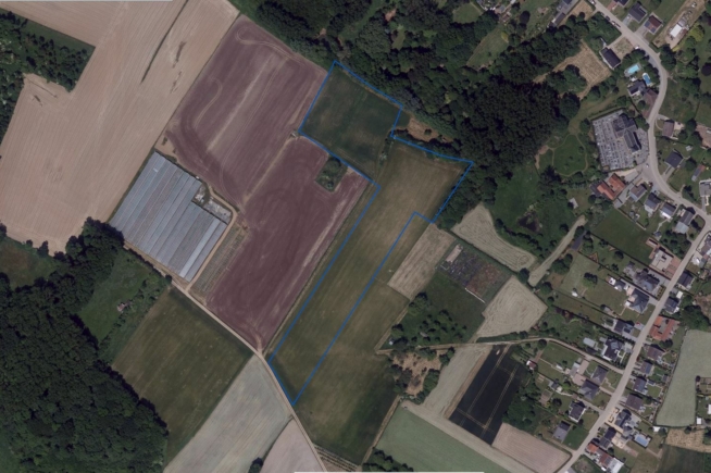 Perceel landbouwgrond 2,22 hectare (vrij van gebruik)